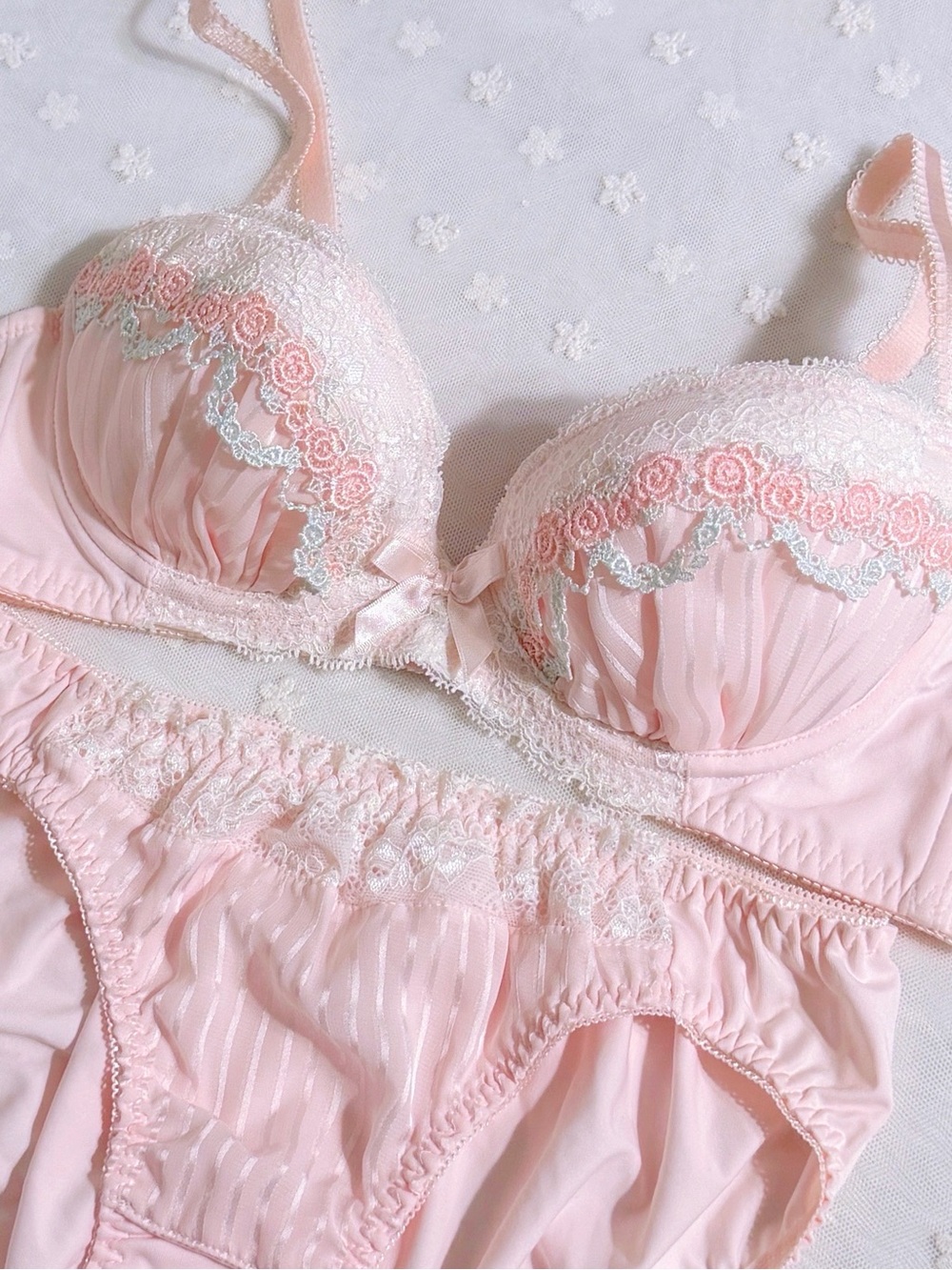 US-34B/JP-C75 Japanese Cute Rose Embroidery Pink Bow Bra Panty Set